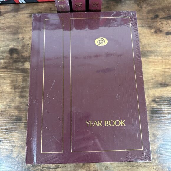 Vintage Lot of 10 Year Book 1994-2003 Events of 1993-2002 Encyclopedia Book Set - Picture 9 of 12